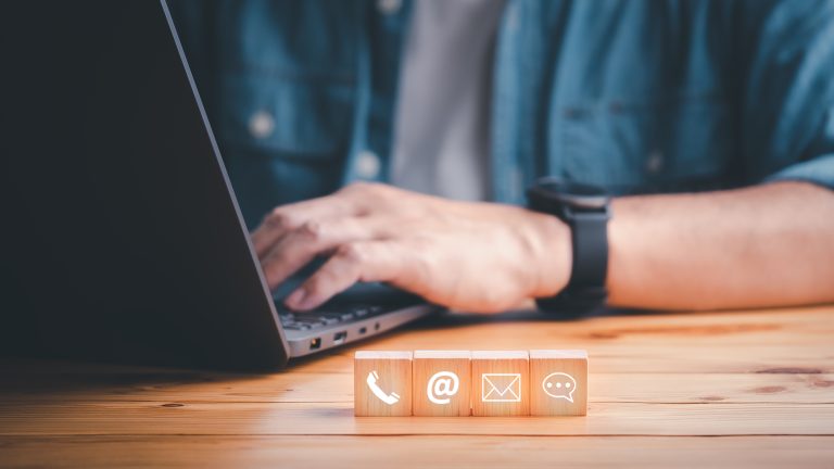 Customer support and live chat contact icons